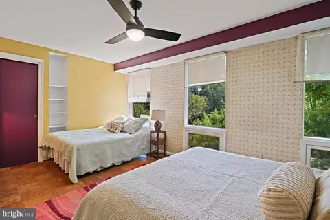 Bedroom - 1438 Waggaman Cir, Mclean, VA 22101 photo 8 of 8
