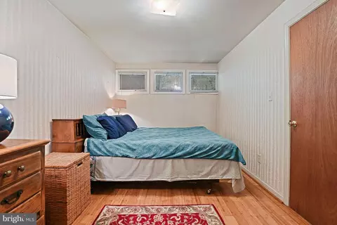 Bedroom - 1438 Waggaman Cir, Mclean, VA 22101 photo 5 of 8