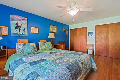 Bedroom - 1438 Waggaman Cir, Mclean, VA 22101 photo 2 of 8
