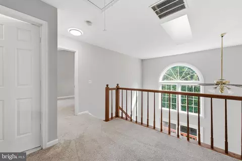 Entry Way - 8108 Clifforest Dr, Springfield, VA 22153 photo 2 of 2