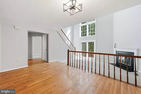 Living - 8108 Clifforest Dr, Springfield, VA 22153 photo 4 of 5