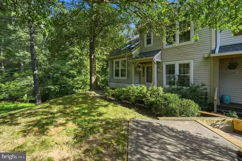 Exterior - 8108 Clifforest Dr, Springfield, VA 22153 photo 6 of 6
