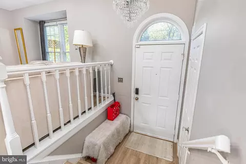 Entry Way - 6431 English Ivy Ct, Springfield, VA 22152 photo 1 of 3