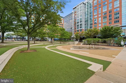 Exterior - 1874 Easterly Rd, Reston, VA 20190 photo 11 of 12