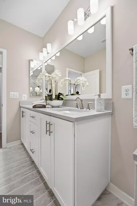 Bath - 1874 Easterly Rd, Reston, VA 20190 photo 3 of 5