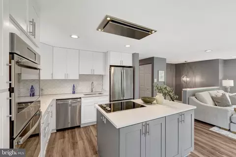 Kitchen - 12809 Kettering Dr, Herndon, VA 20171 photo 1 of 2
