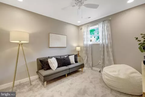 Bedroom - 12809 Kettering Dr, Herndon, VA 20171 photo 3 of 3