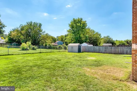 Exterior - 4125 Lees Corner Rd, Chantilly, VA 20151 photo 9 of 11