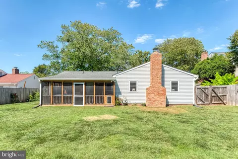 Exterior - 4125 Lees Corner Rd, Chantilly, VA 20151 photo 6 of 11