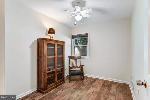 Bedroom - 4125 Lees Corner Rd, Chantilly, VA 20151 photo 1 of 5