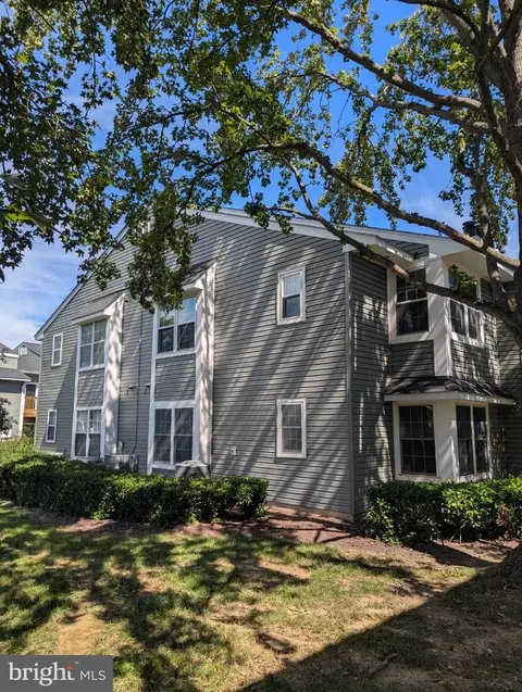 8620 C Beekman Pl #20C, Alexandria, VA 22309