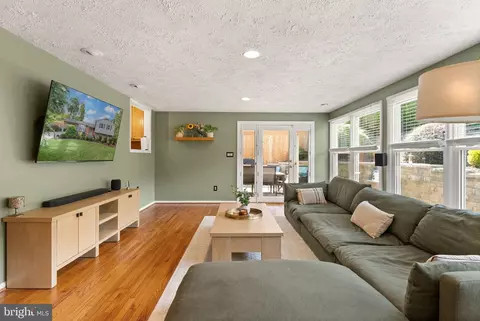 Other - 8632 Kerry Ln, Springfield, VA 22152 photo 3 of 13