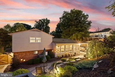 Exterior - 8632 Kerry Ln, Springfield, VA 22152 photo 3 of 13