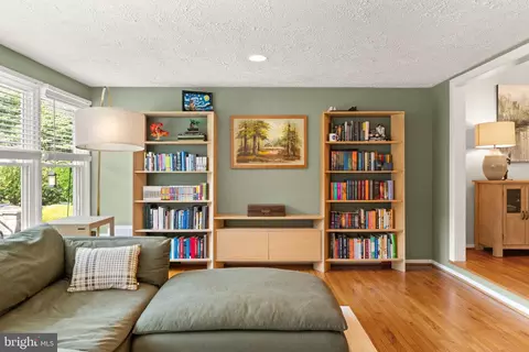 Other - 8632 Kerry Ln, Springfield, VA 22152 photo 4 of 13