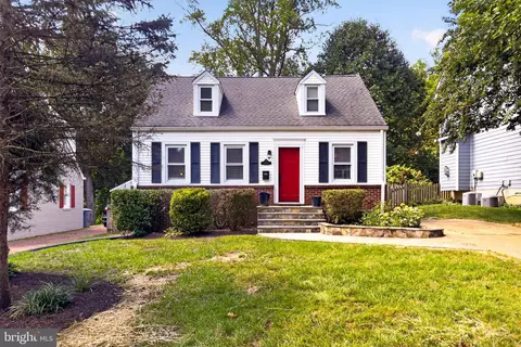 2840 W George Mason Rd, Falls Church, VA 22042