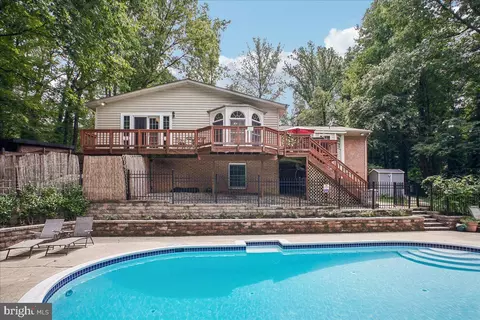 Exterior - 7223 Oriole, Springfield, VA 22150 photo 7 of 15