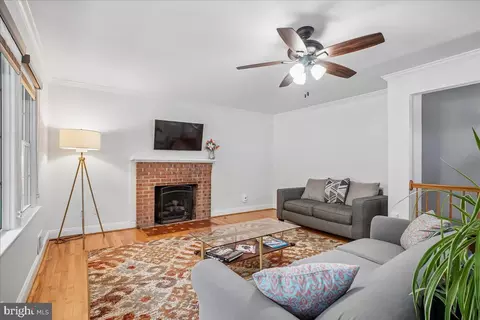 Living - 7223 Oriole, Springfield, VA 22150 photo 1 of 5