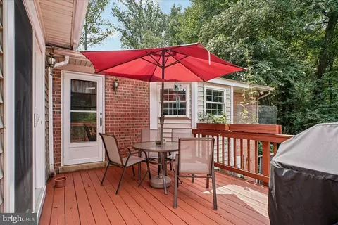 Exterior - 7223 Oriole, Springfield, VA 22150 photo 5 of 15