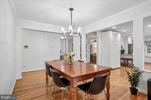 Dining - 7223 Oriole, Springfield, VA 22150 photo 1 of 2