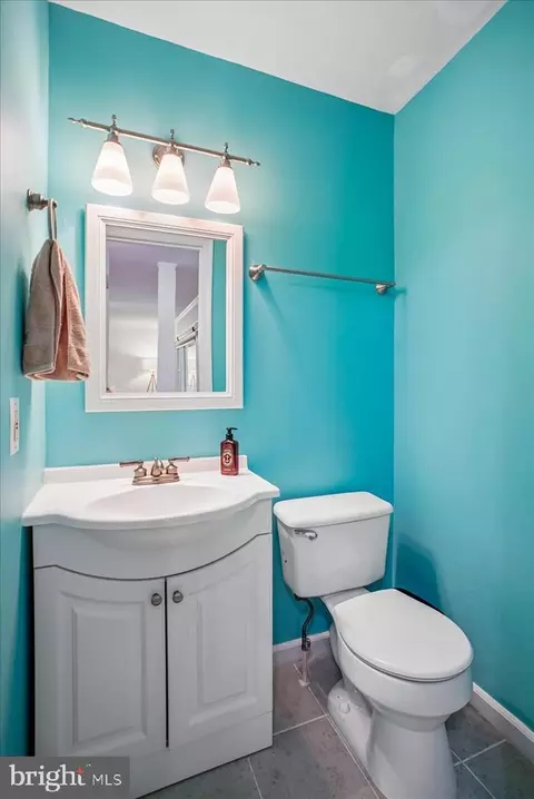 Bath - 7223 Oriole, Springfield, VA 22150 photo 1 of 6