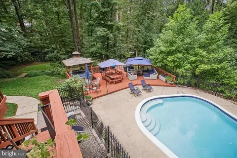 Exterior - 7223 Oriole, Springfield, VA 22150 photo 4 of 15