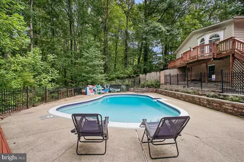 Exterior - 7223 Oriole, Springfield, VA 22150 photo 8 of 15
