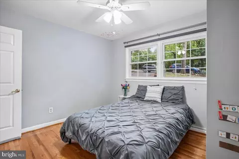 Bedroom - 7223 Oriole, Springfield, VA 22150 photo 3 of 6