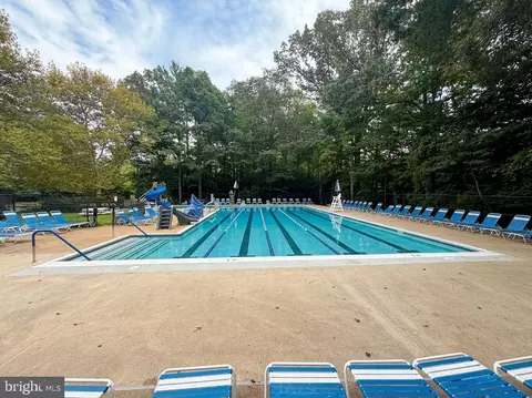 Exterior - 2155 Pond View Ct, Reston, VA 20191 photo 4 of 12