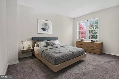 Bedroom - 2155 Pond View Ct, Reston, VA 20191 photo 2 of 3