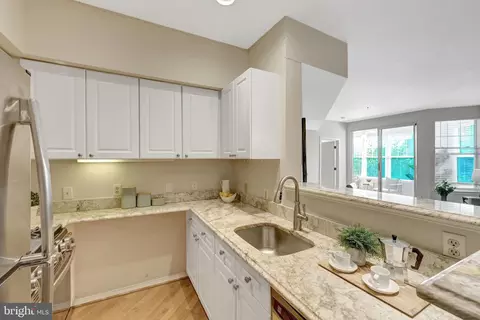Kitchen - 1625 International Dr #421, Mclean, VA 22102 photo 3 of 3