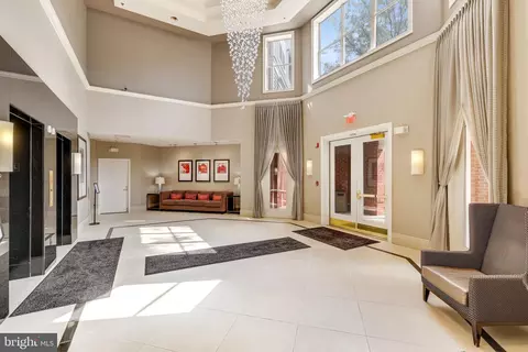 Entry Way - 1625 International Dr #421, Mclean, VA 22102 photo 3 of 5
