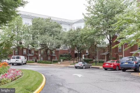 Exterior - 1625 International Dr #421, Mclean, VA 22102 photo 3 of 6