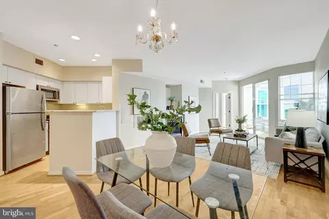 Dining - 1625 International Dr #421, Mclean, VA 22102 photo 3 of 3