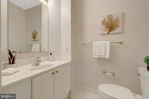 Bath - 1625 International Dr #421, Mclean, VA 22102 photo 1 of 4