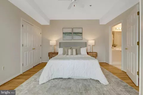 Bedroom - 1625 International Dr #421, Mclean, VA 22102 photo 2 of 3