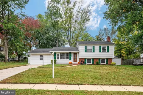 4806 Eubank St, Alexandria, VA 22309