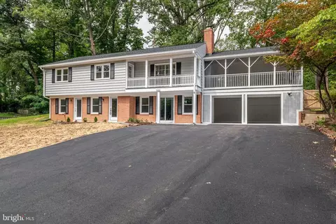 7032 Coventry Rd, Alexandria, VA 22306