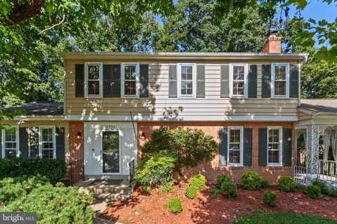 14808 Cranoke St, Centreville, VA 20120