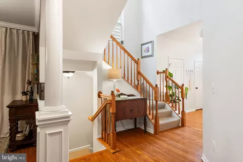 Entry Way - 9080 Arch Hall Rd, Lorton, VA 22079 photo 5 of 9