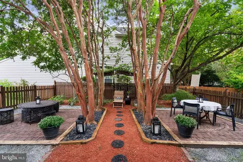 Exterior - 9080 Arch Hall Rd, Lorton, VA 22079 photo 3 of 6