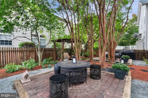 Exterior - 9080 Arch Hall Rd, Lorton, VA 22079 photo 4 of 6