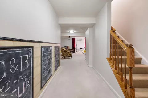 Entry Way - 9080 Arch Hall Rd, Lorton, VA 22079 photo 8 of 9