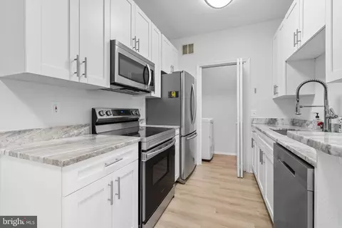 Kitchen - 1581 Spring Gate Dr #5203, Mclean, VA 22102 photo 1 of 1