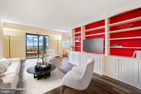 5901 Mount Eagle Dr #1505, Alexandria, VA 22303