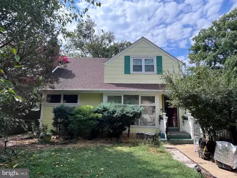 6528 Cavalier Dr, Alexandria, VA 22307