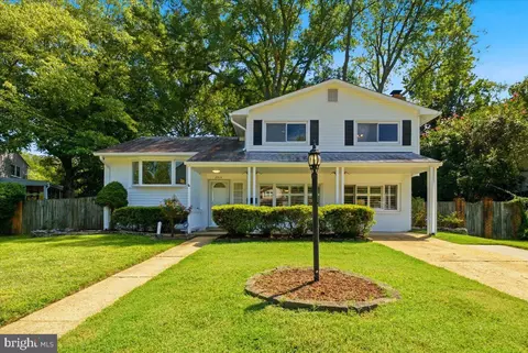 8915 Battery Rd, Alexandria, VA 22308
