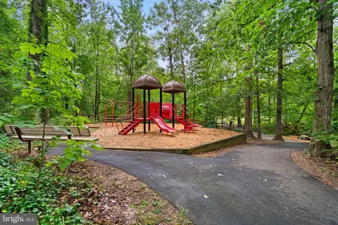 Other - 6106 Roxbury Ave, Springfield, VA 22152 photo 11 of 12