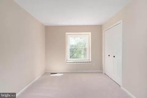 Bedroom - 9511 Shipwright Dr, Burke, VA 22015 photo 2 of 3