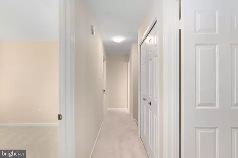 Entry Way - 9511 Shipwright Dr, Burke, VA 22015 photo 7 of 8