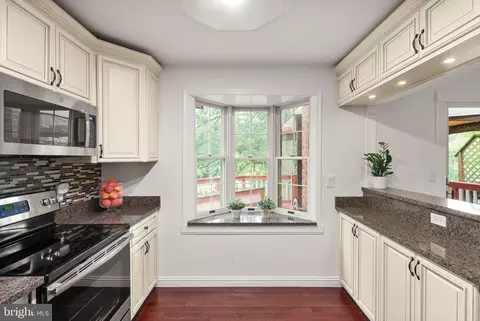 Kitchen - 9507 Burdett Rd, Burke, VA 22015 photo 1 of 2